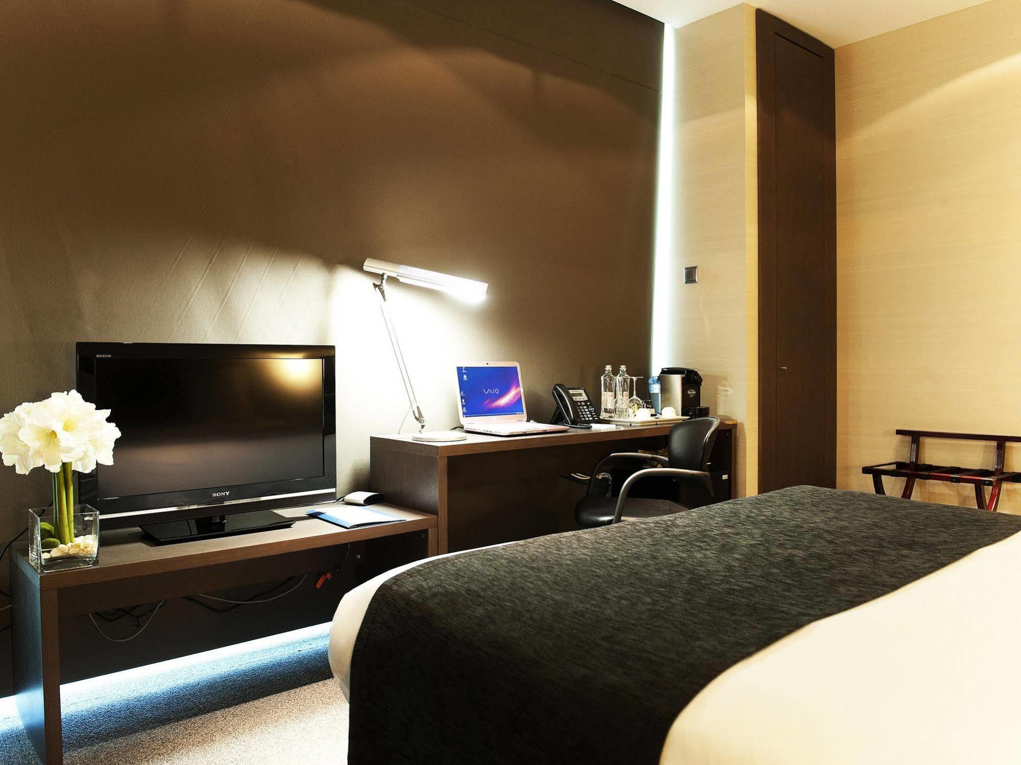 אל פראט דה לוברגאט Air Rooms Barcelona Airport By Premium Traveller מראה חיצוני תמונה