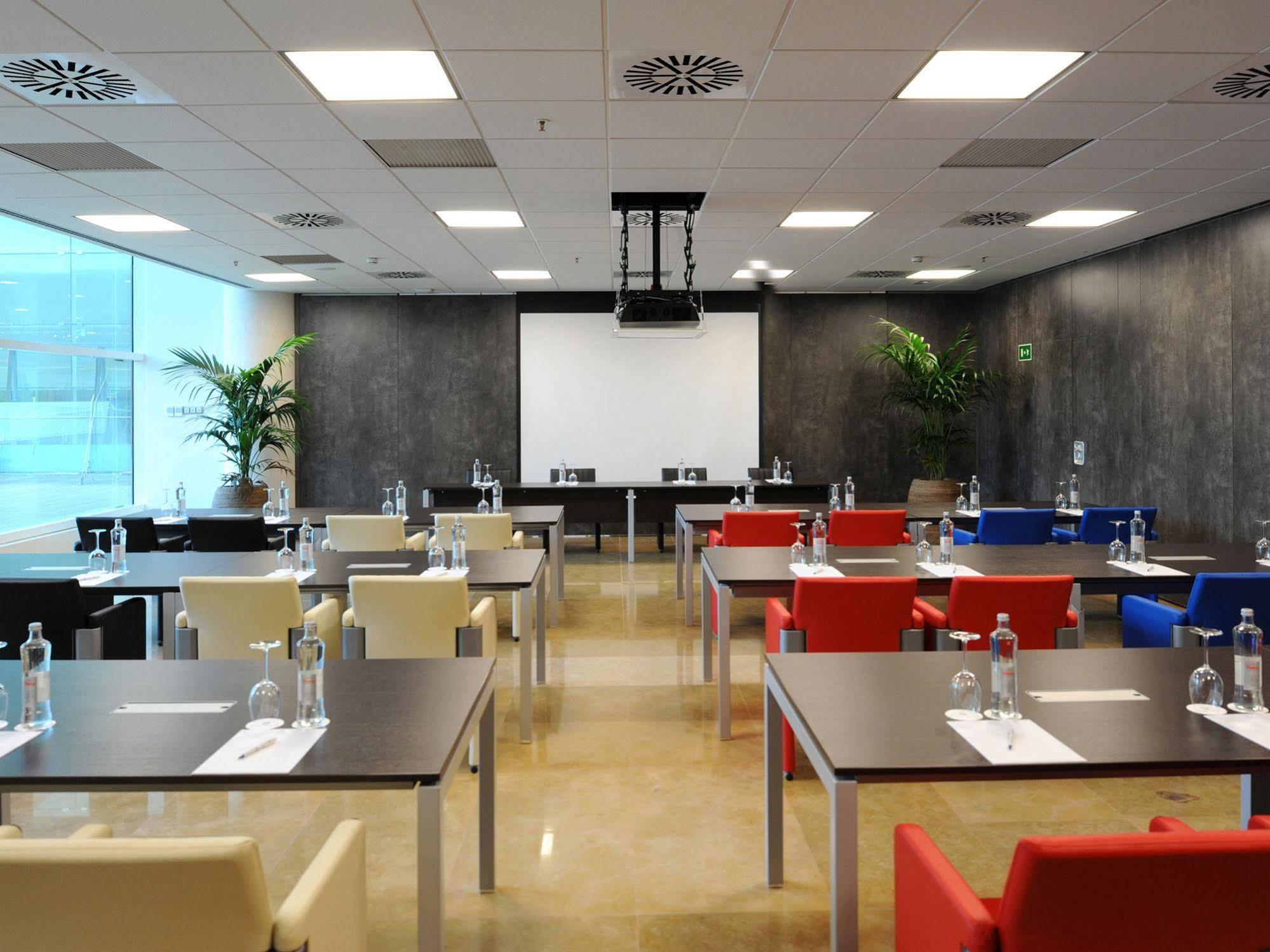 אל פראט דה לוברגאט Air Rooms Barcelona Airport By Premium Traveller מראה חיצוני תמונה