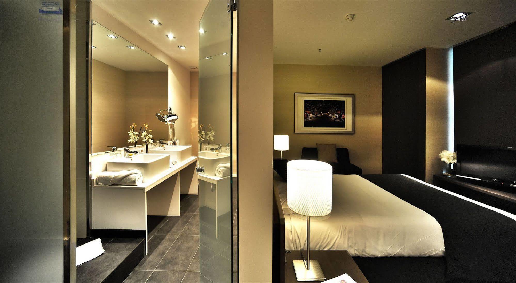 אל פראט דה לוברגאט Air Rooms Barcelona Airport By Premium Traveller מראה חיצוני תמונה